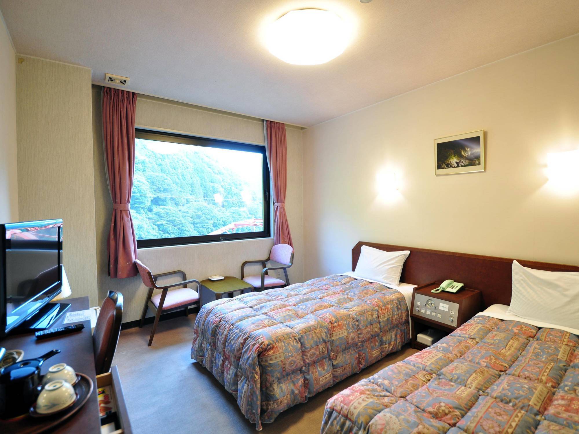 Obokekyo Mannaka Hotel Miyoshi  Exterior foto